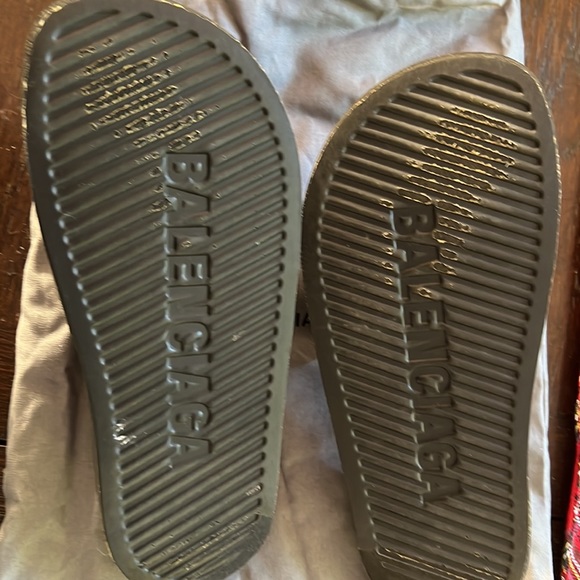 Balenciaga slides - Picture 3 of 3